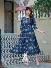 π¨ Navy Blue Ethnic Kurta with Printed Embroidery