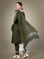 Maharaj Fashion Hub Women's Elegant Kurti Pant Dupatta Set