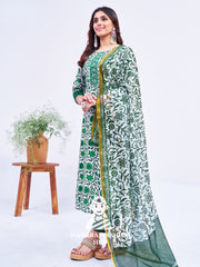 Maharaj Fashion Hub Women's Elegant Kurti Pant Dupatta Set