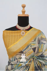 🌸 Bloom in Silver – Premium Linen Sarees for Every Occasion