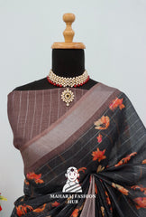 Pure Linen. Pure Elegance. The Silver Bloom Way