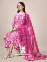 Maharaj Fashion Hub Women's Elegant Kurti Pant Dupatta Set