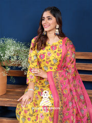 Maharaj Fashion Hub Women's Elegant Kurti Pant Dupatta Set