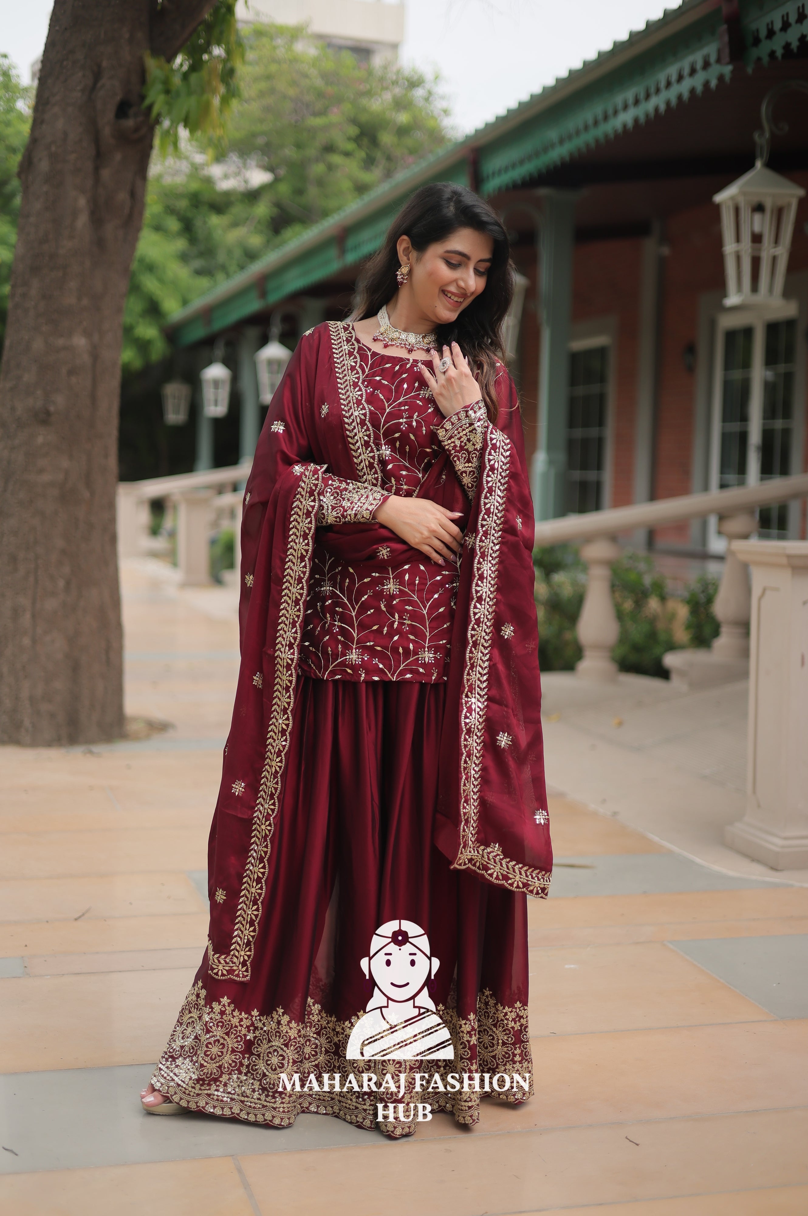 🪡 Classic Craftsmanship in Modern Style - Special Designer Gown