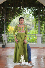 Navratri - Get Vibrant Festive Look – Kutchi Gamthi 14 Kg Rayon Kurti 🎨💃