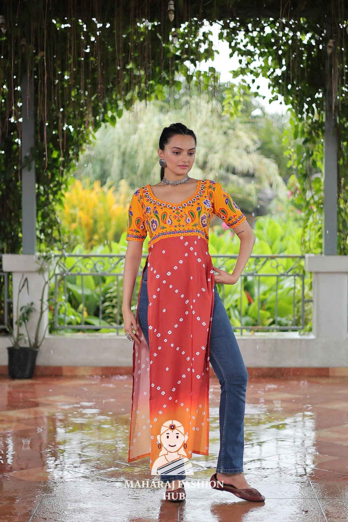 Graceful Laheriya Print 12-Meter Flair Kutchi Navratri Gown 💃🌟