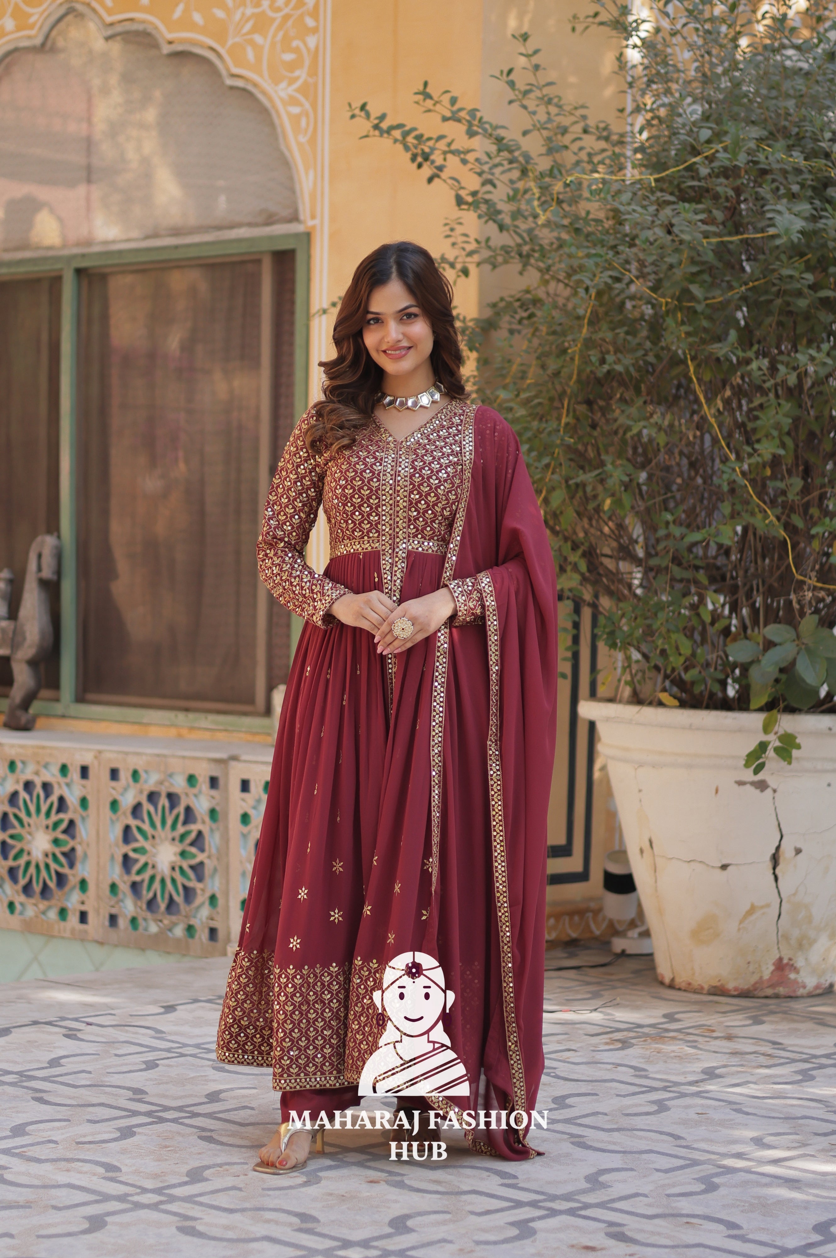 🌸 Soft Cotton-Lined Kurti Set for Festive Comfort - Special Designer Gown