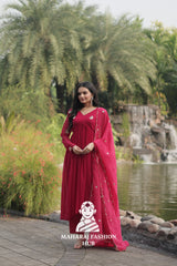 Elegance in Every Thread – Faux Blooming Alia Cut Designer Gown