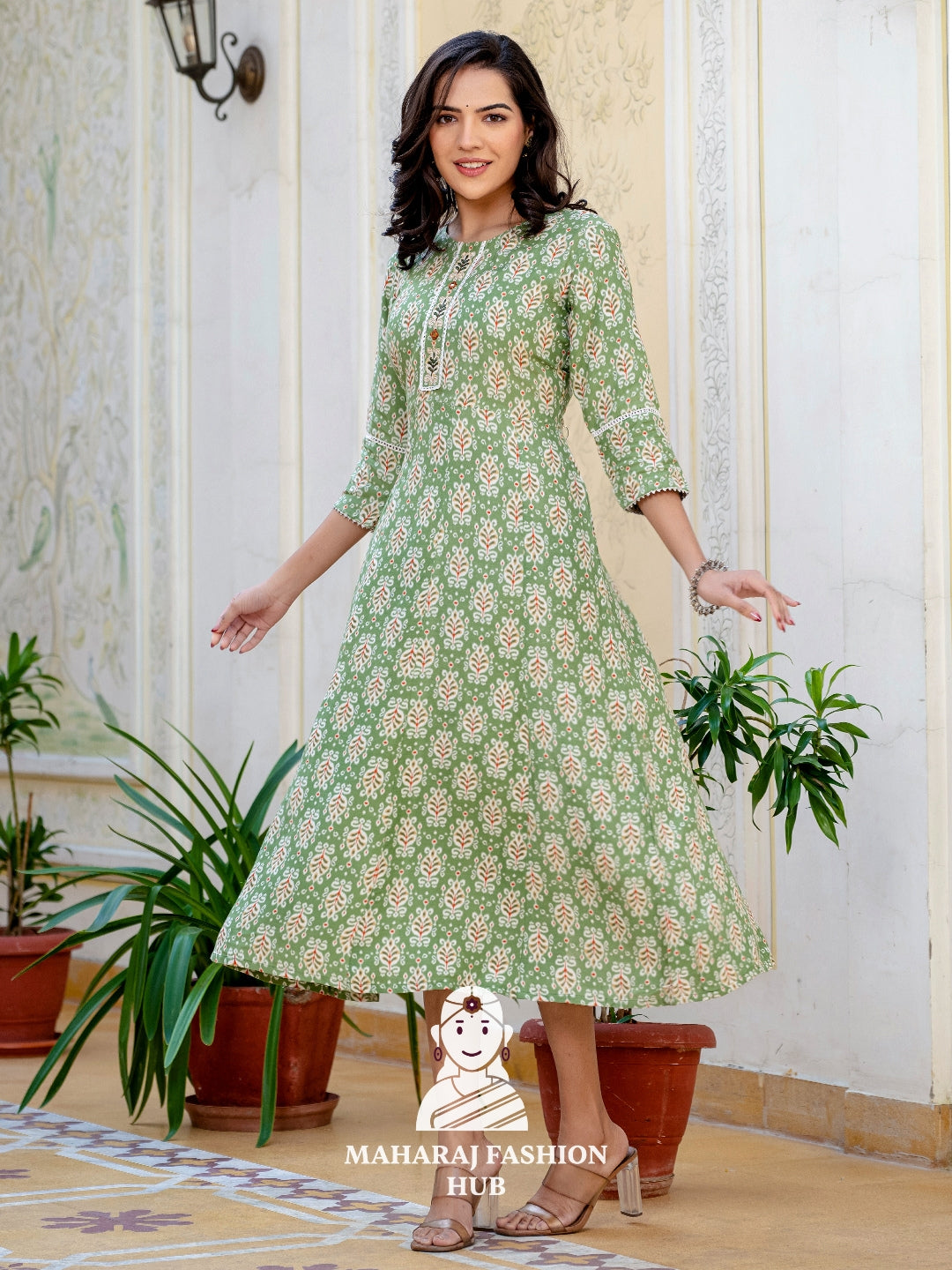 🌿 Graceful Knee-Length Embroidered Kurta – Green