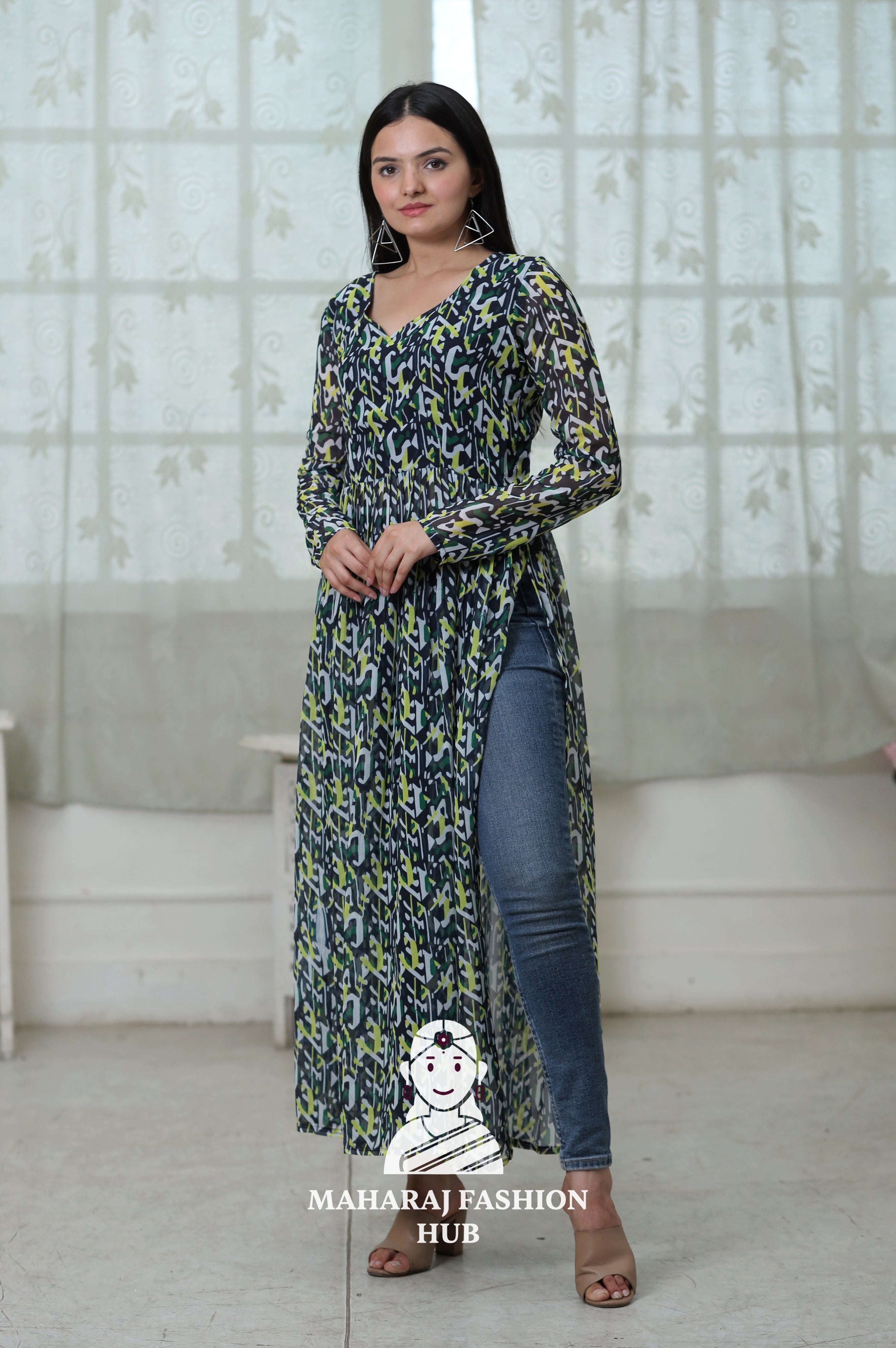 Casual to Festive Wear Kurti with Classic Touch