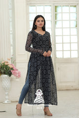 💃 Flaunt the Festive You in Bandhej Elegance