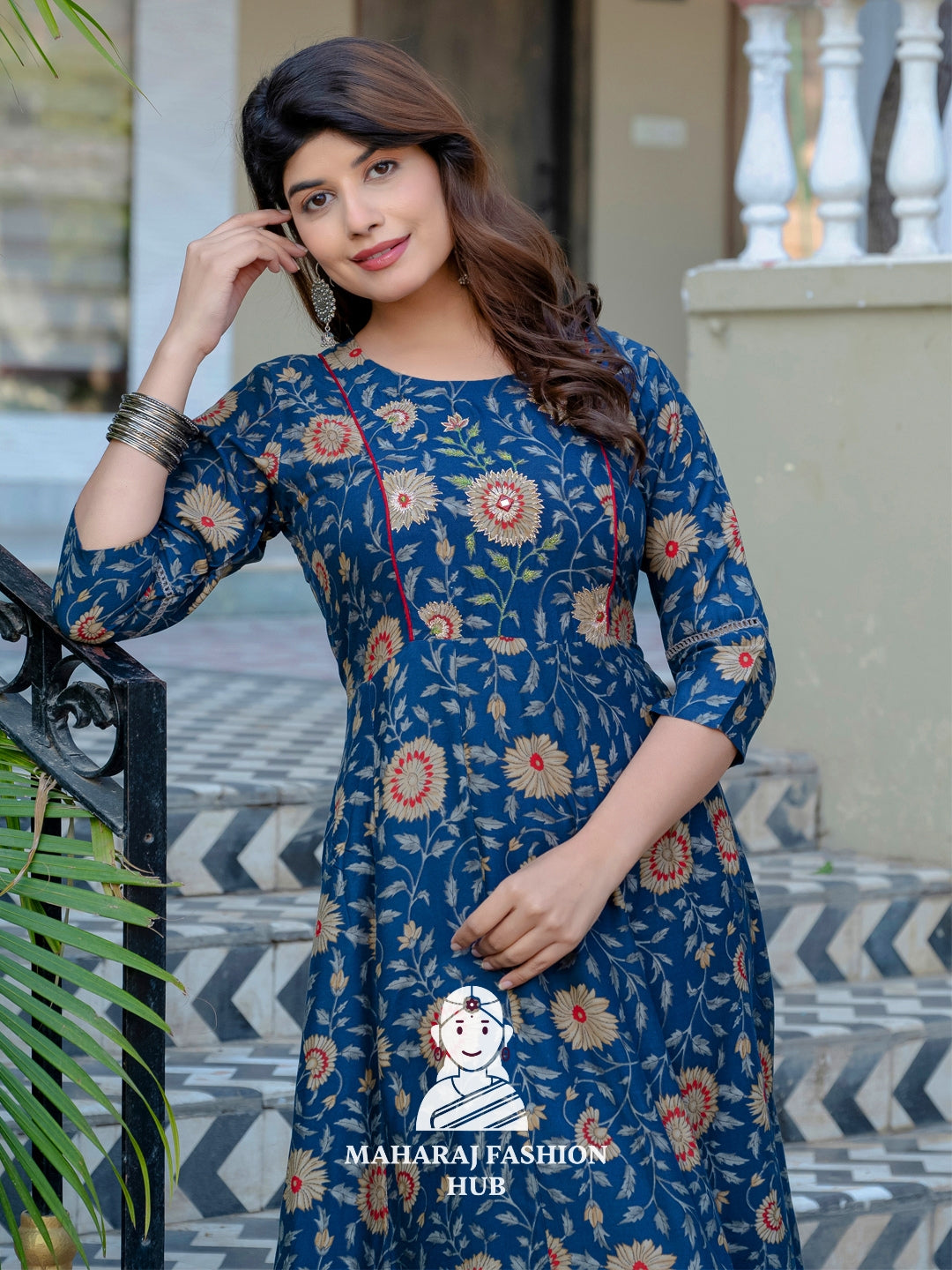 🎨 Navy Blue Ethnic Kurta with Printed Embroidery
