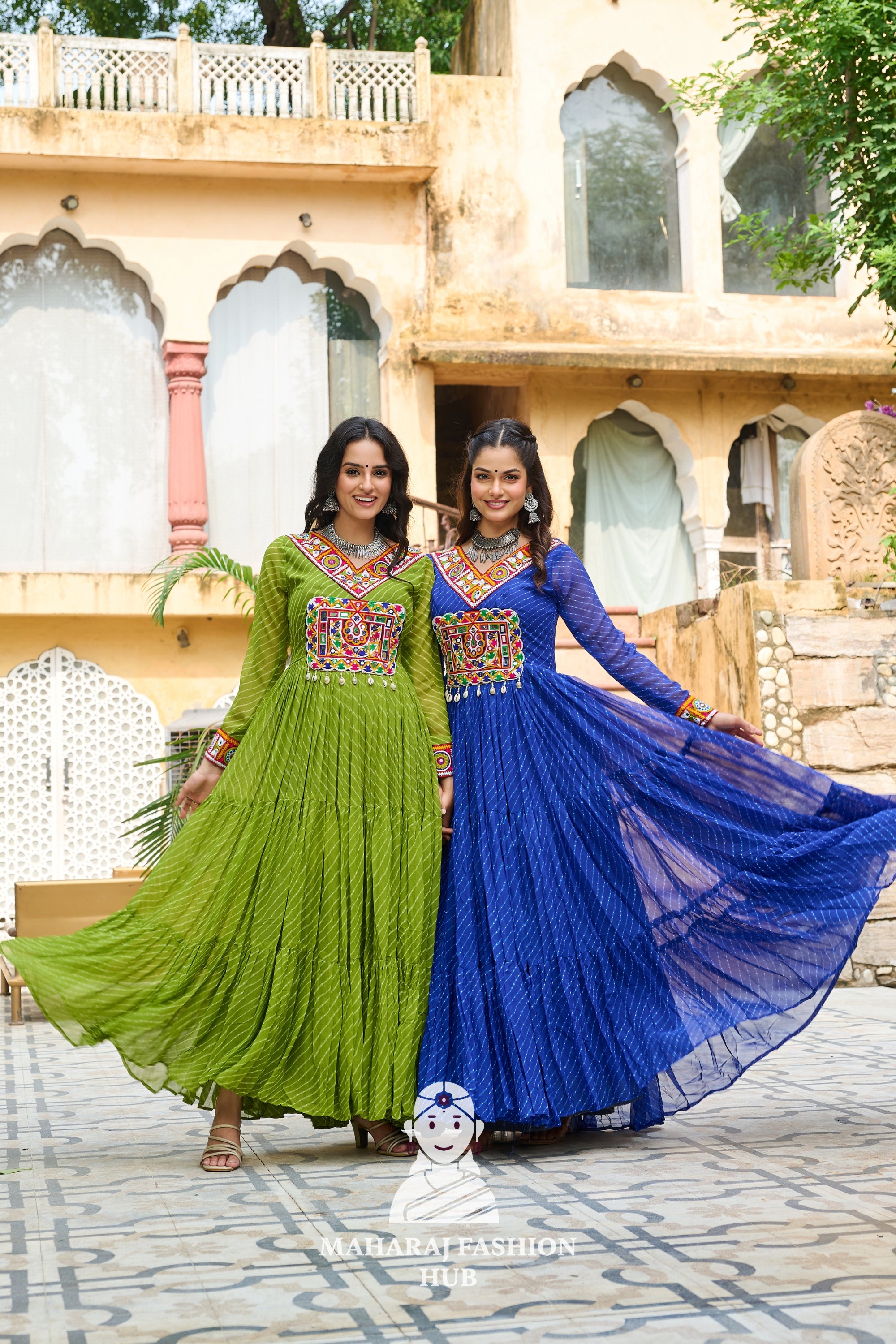 Navratri Special Combo – 12-Meter Flair Laheriya Gown, Don’t Miss Out 🎉👗