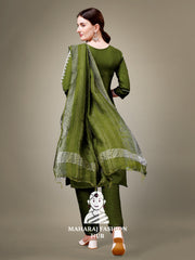 Maharaj Fashion Hub Women's Elegant Kurti Pant Dupatta Set