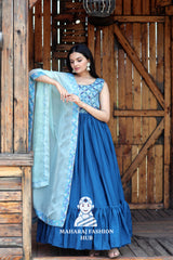 💫 Turn Heads in a Sleeveless Special Designer Gown