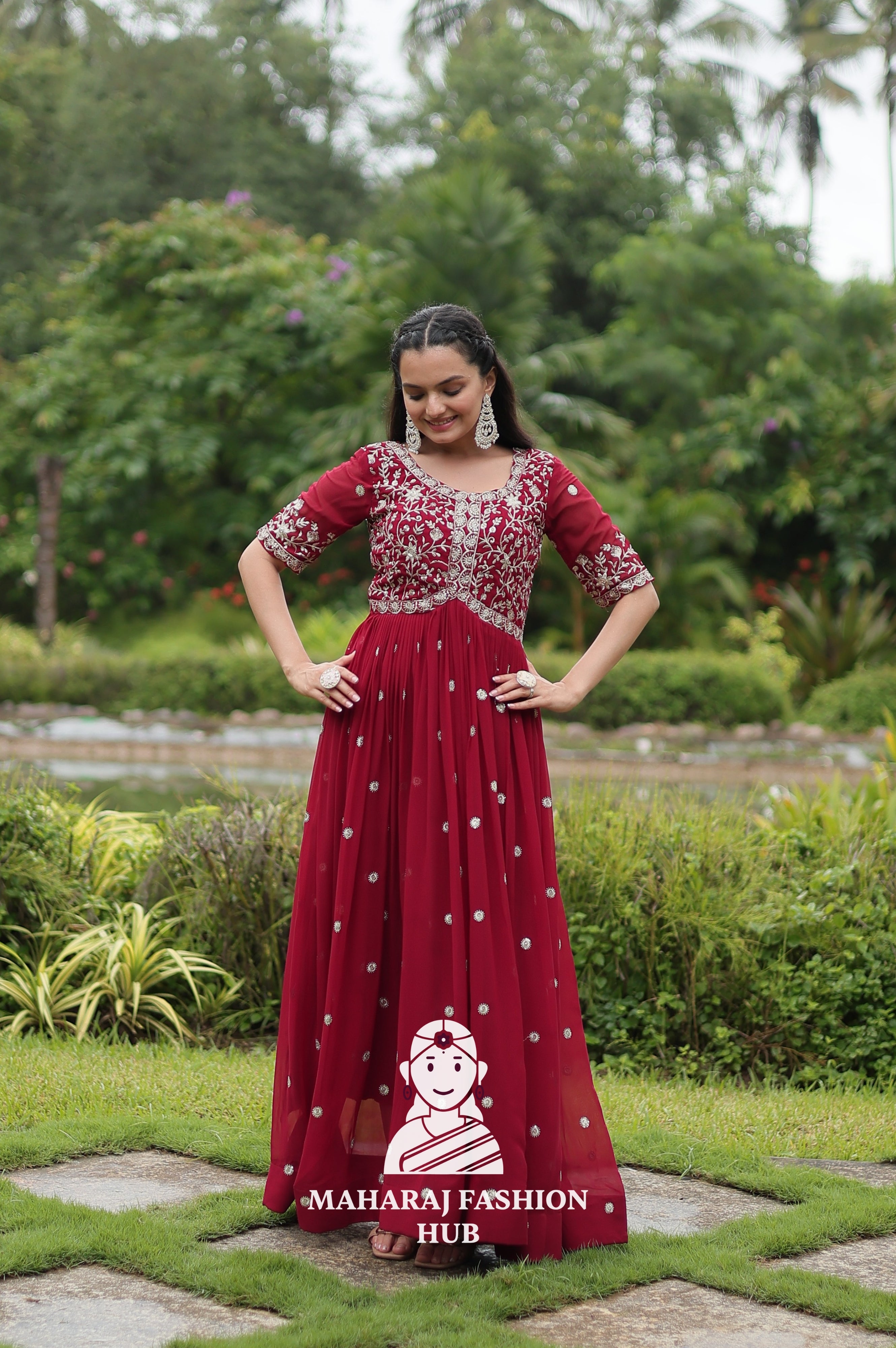 ✨ Elegant Faux Blooming Zari Gown - Special Designer Gown