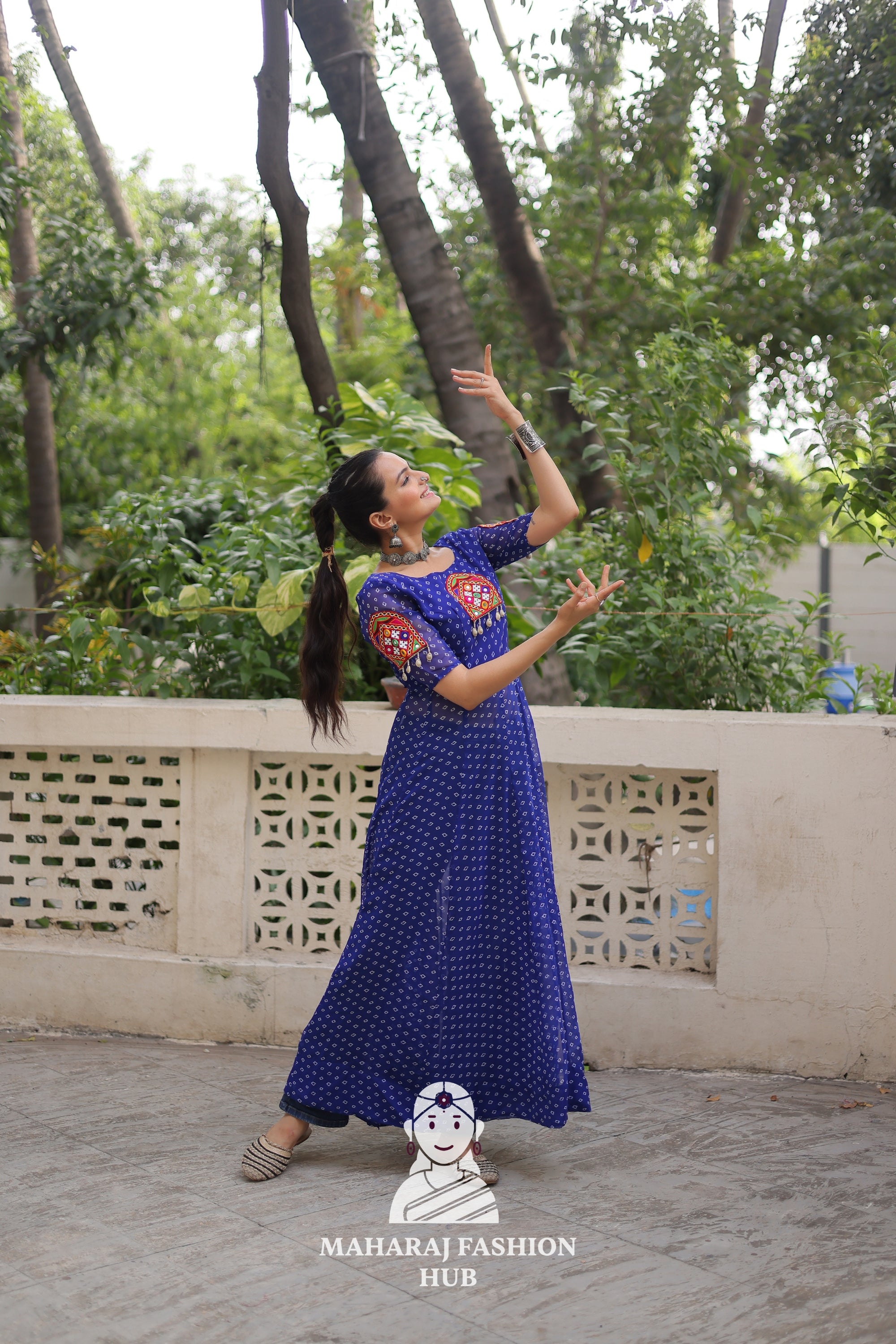 Vibrant Bandhani Print Kutchi Embroidery Round Neck Navratri Kurti 🎨💃