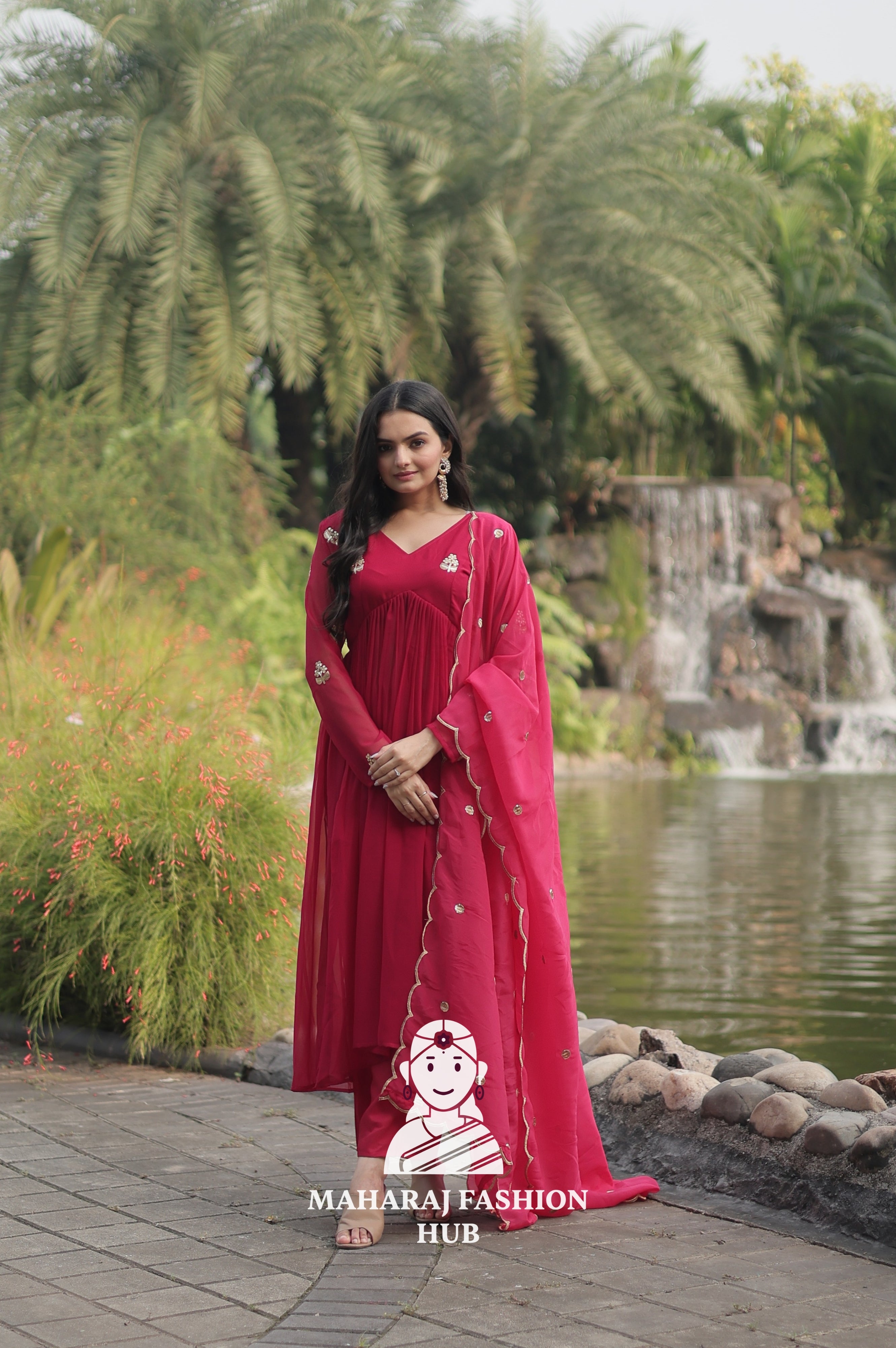 Elegance in Every Thread – Faux Blooming Alia Cut Designer Gown