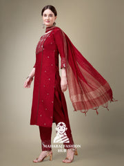 Maharaj Fashion Hub Women's Elegant Kurti Pant Dupatta Set
