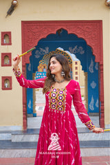 Elegant Laheriya Print Kutchi Patchwork Navratri Gown for Women ✨👗