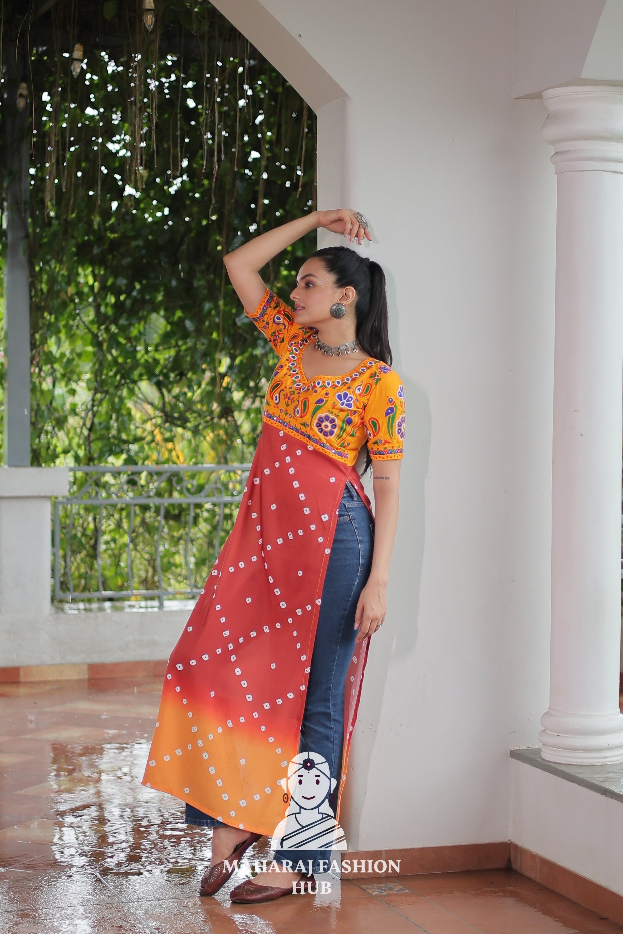 Graceful Laheriya Print 12-Meter Flair Kutchi Navratri Gown 💃🌟