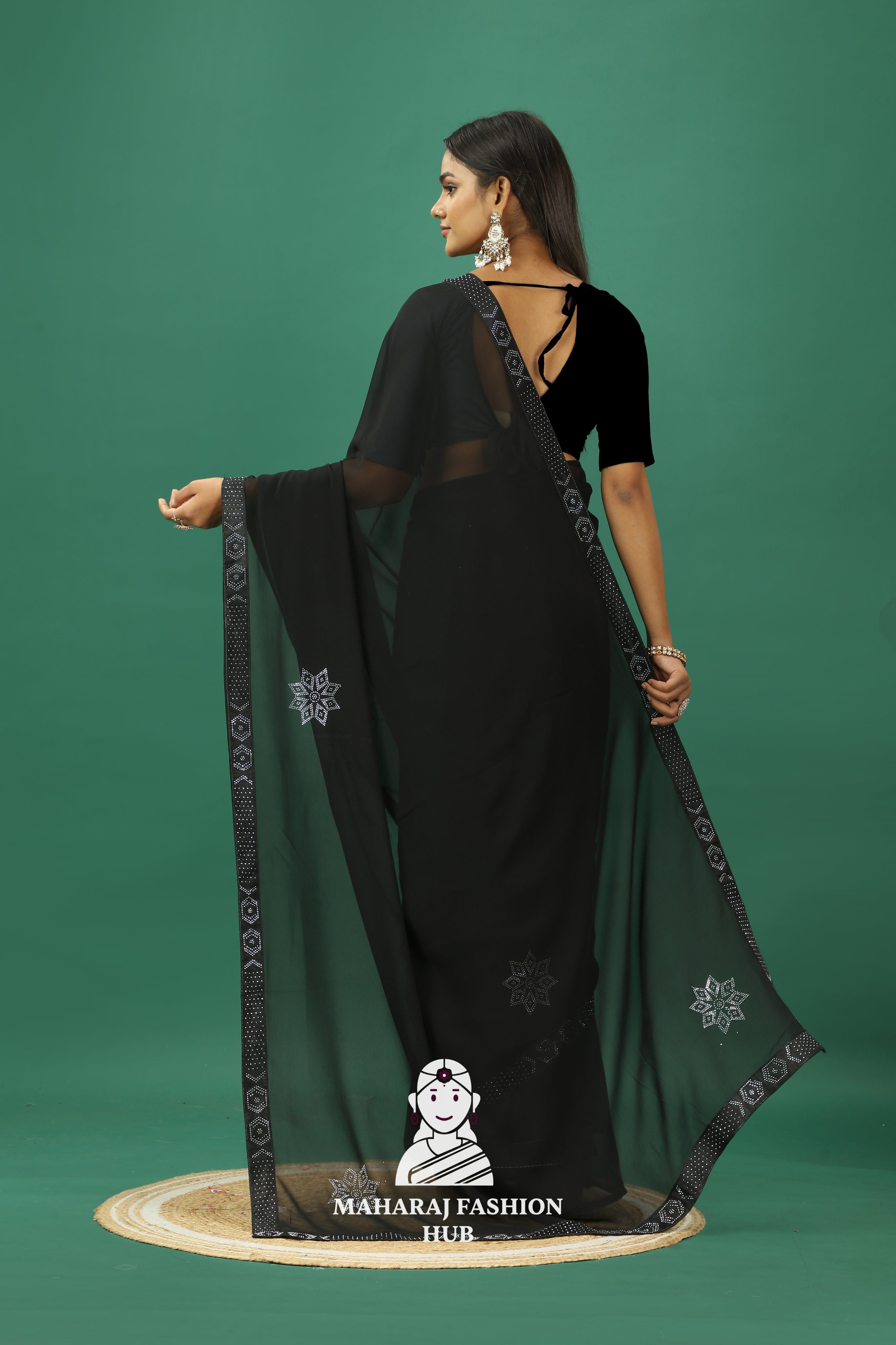 Maharaj Fashion Hub Premium Georgette Saree – Soft, Stylish & Ready to Drape