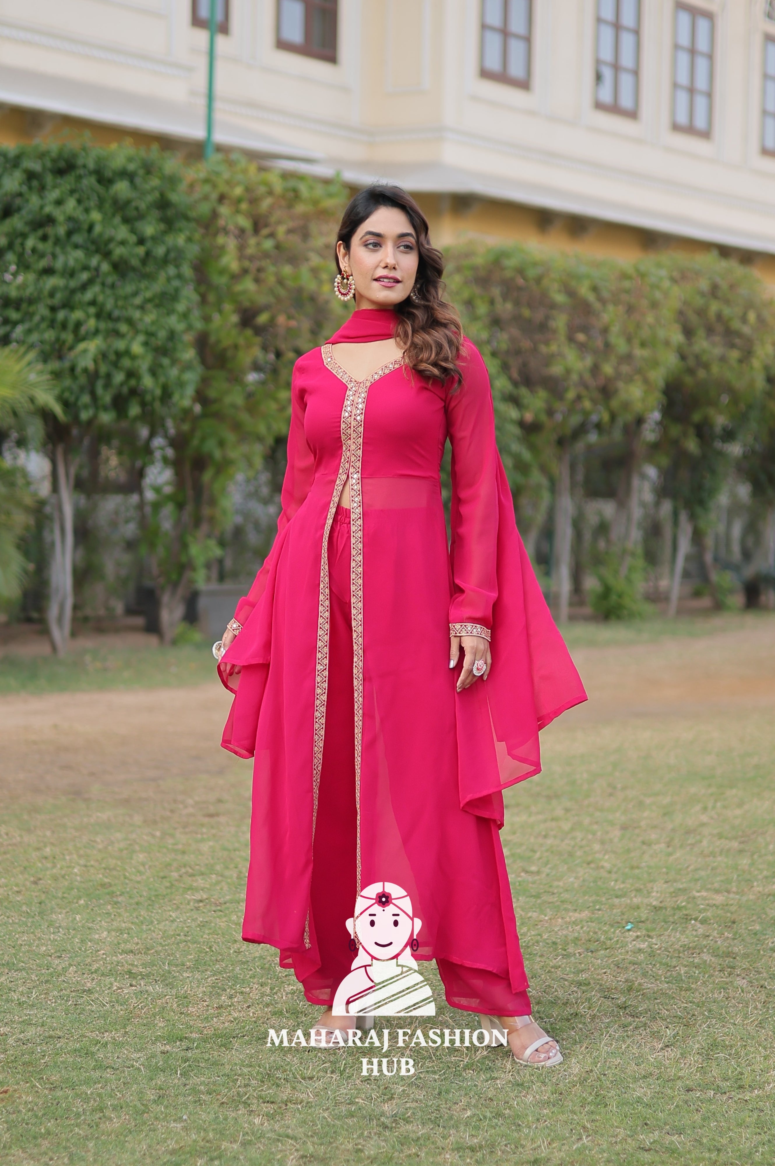 Embroidered Faux Blooming Set with Half Inner Lining
