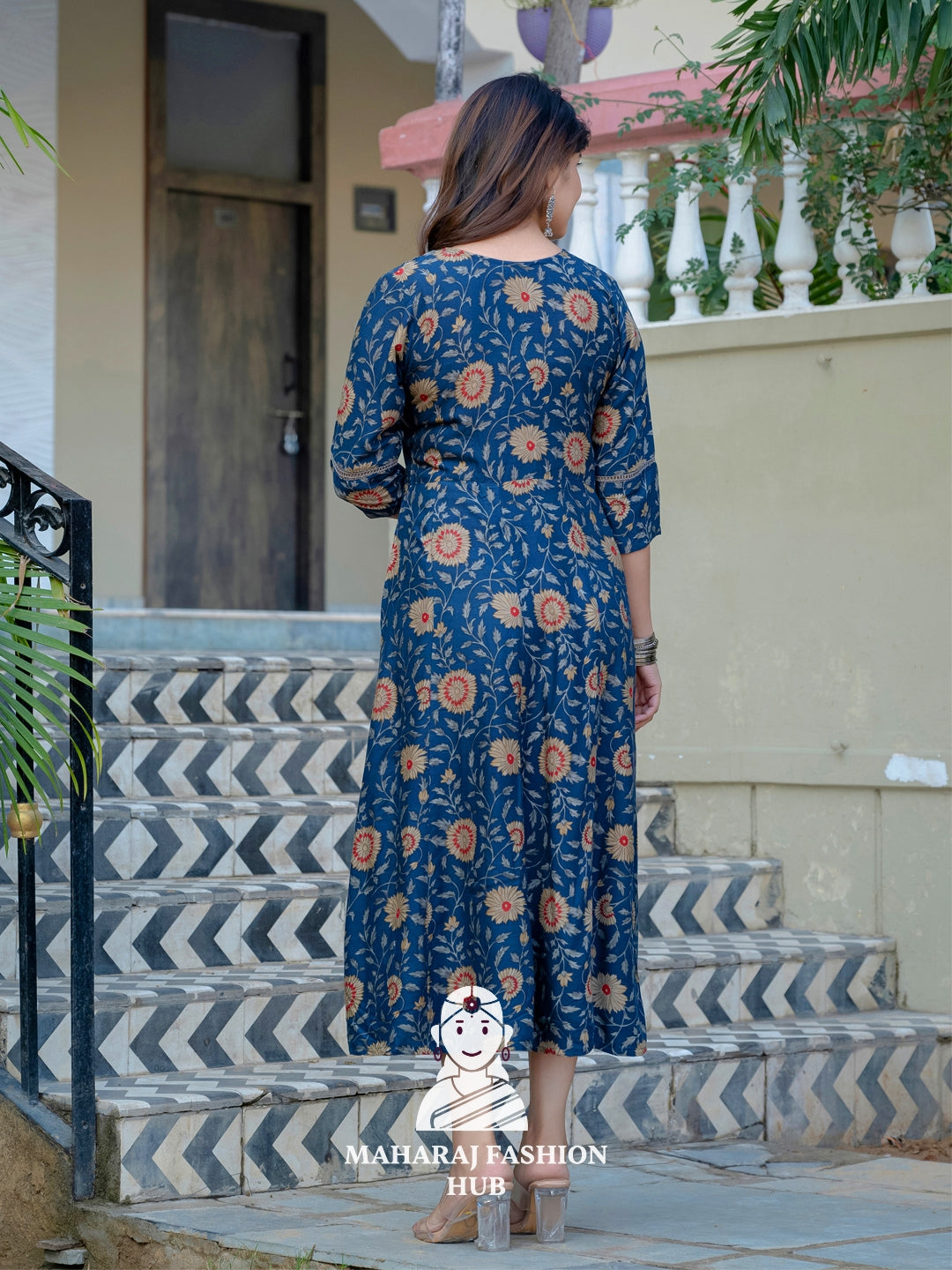 🎨 Navy Blue Ethnic Kurta with Printed Embroidery