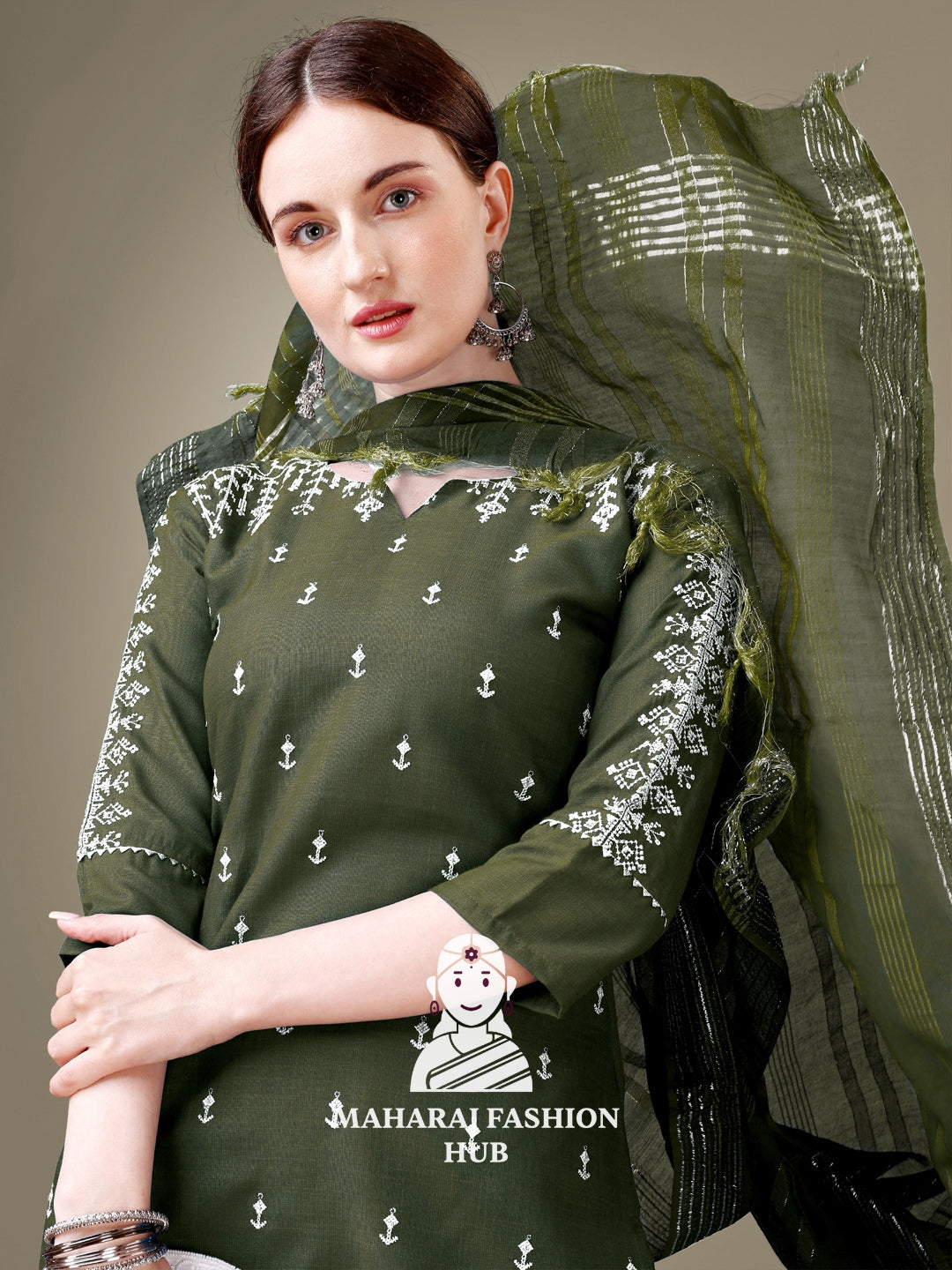 Maharaj Fashion Hub Women's Elegant Kurti Pant Dupatta Set