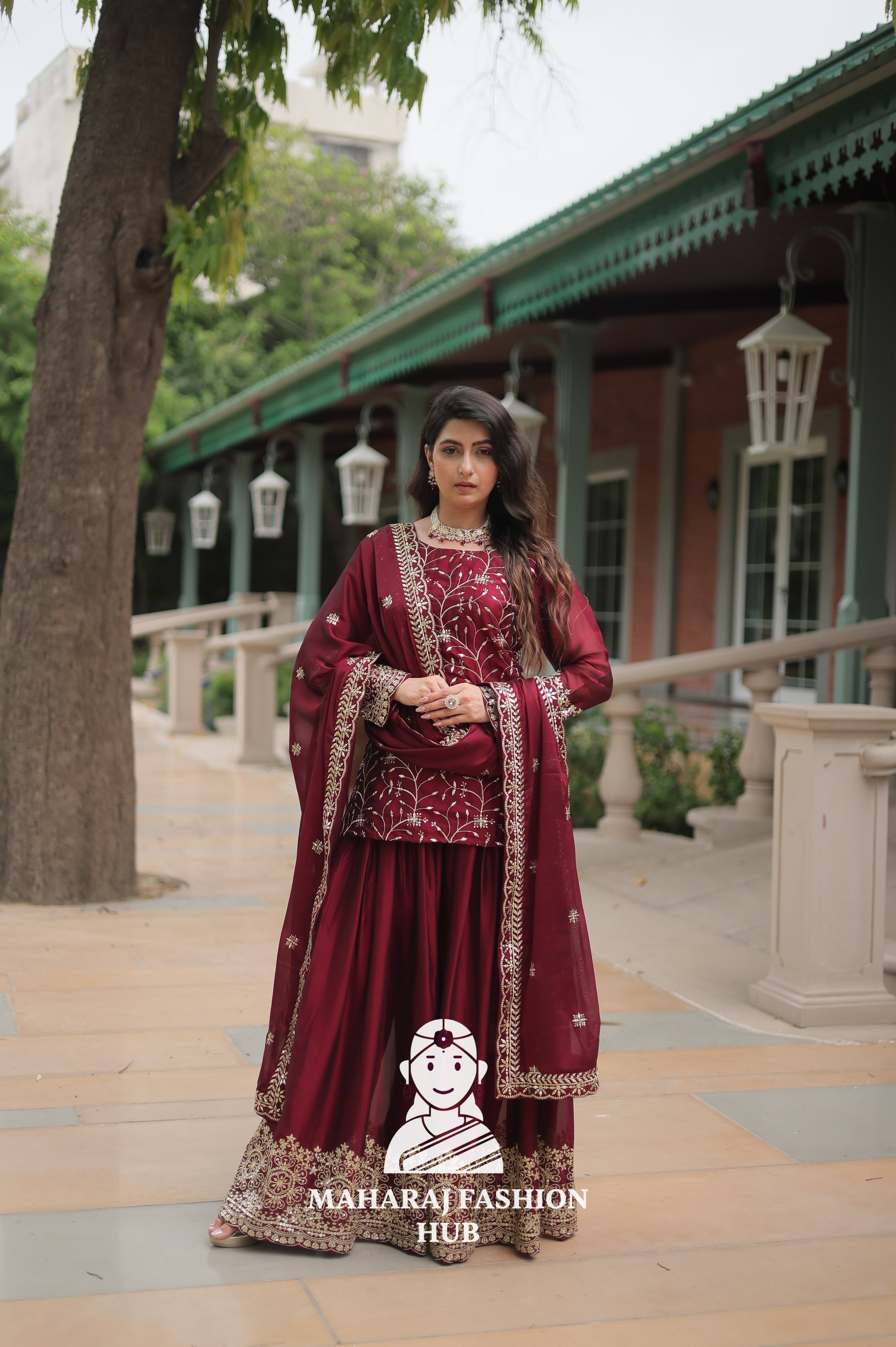 🪡 Classic Craftsmanship in Modern Style - Special Designer Gown