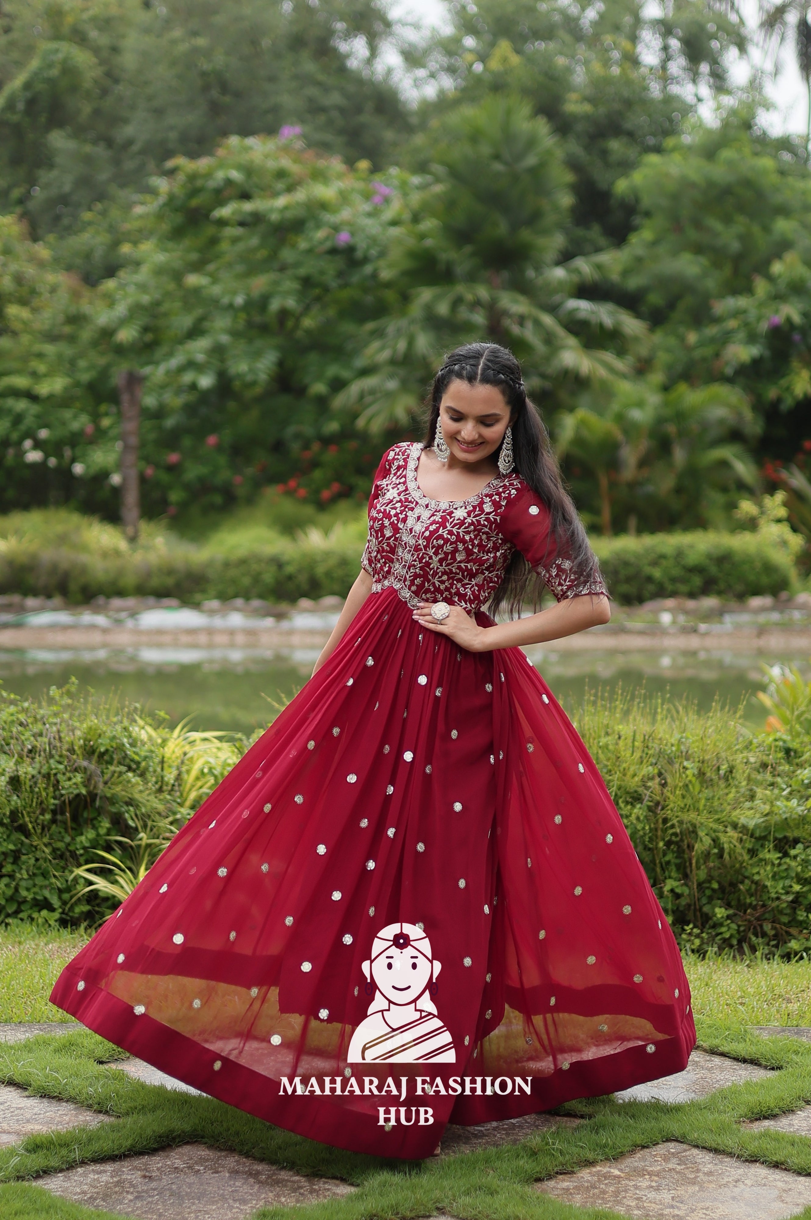 ✨ Elegant Faux Blooming Zari Gown - Special Designer Gown