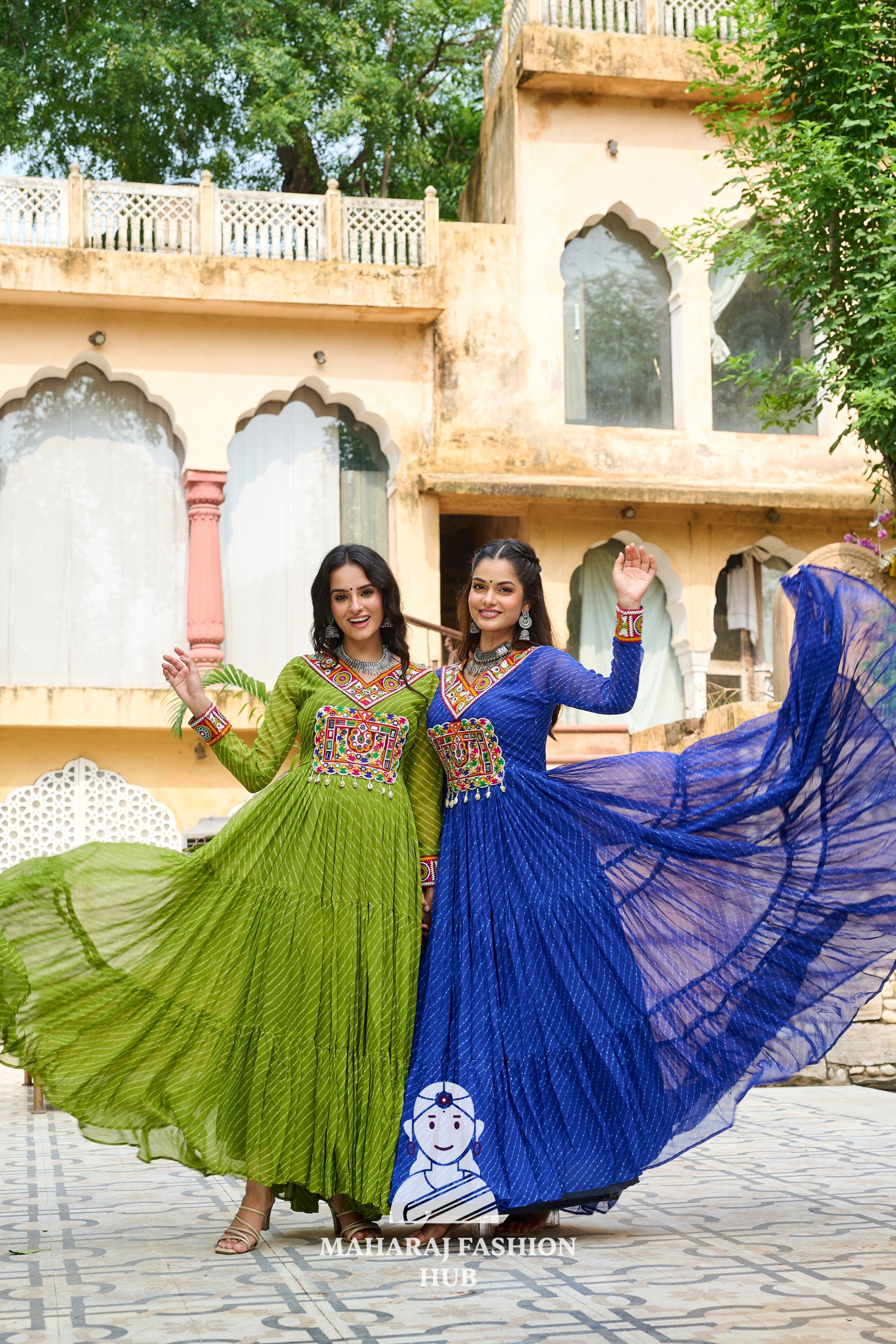Navratri Special Combo – 12-Meter Flair Laheriya Gown, Don’t Miss Out 🎉👗