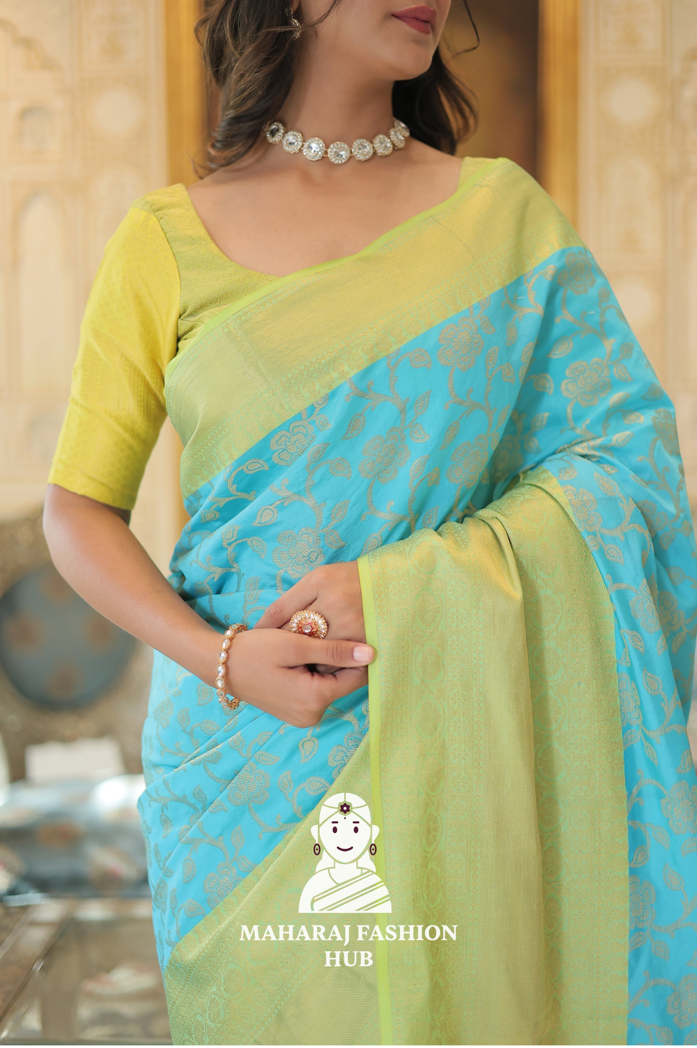 Exquisite Kanjivaram Silk Saree with Handcrafted Zari Weave