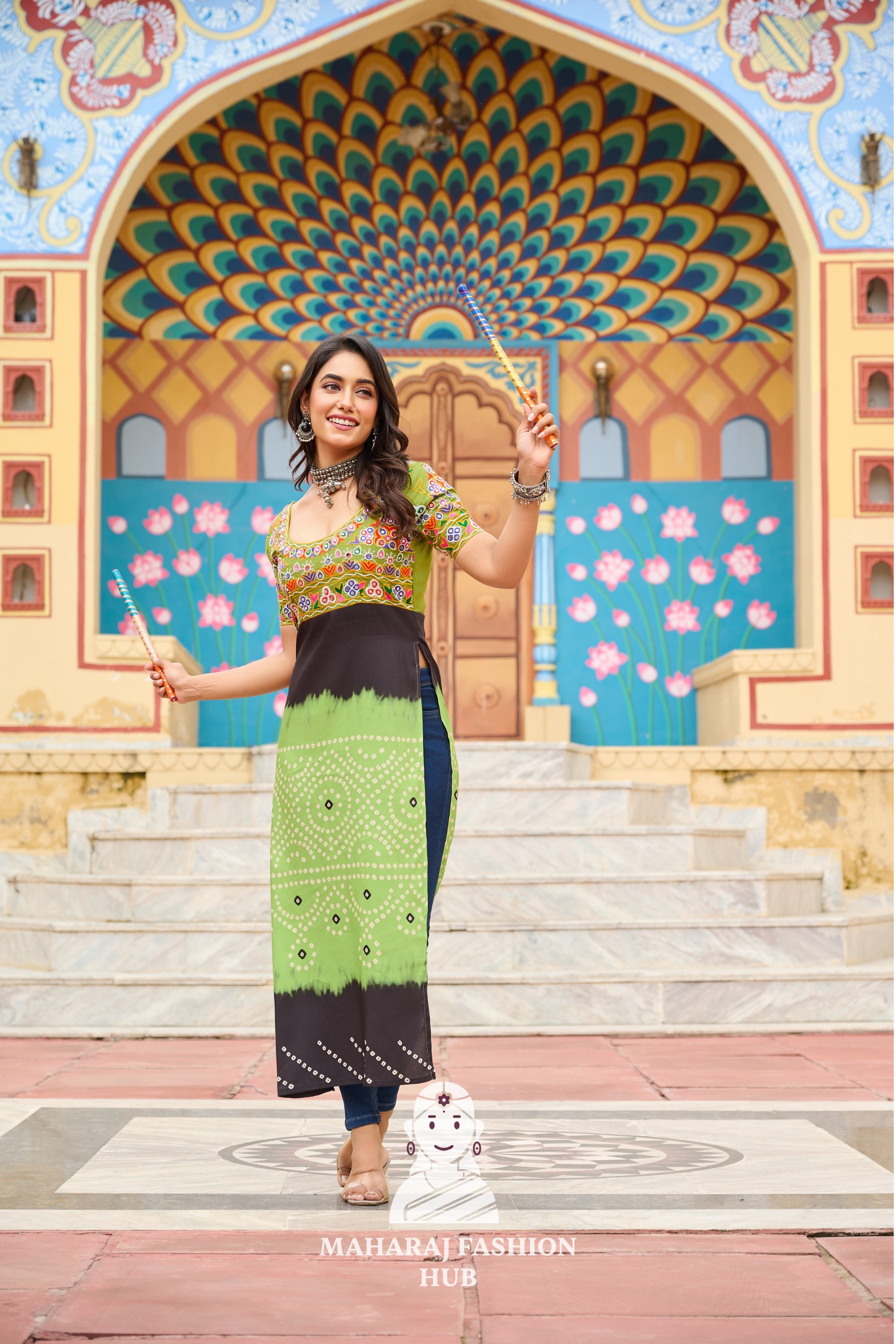 Elegant Printed Rayon Kutchi Gamthi Embroidery Navratri Kurti ✨👗