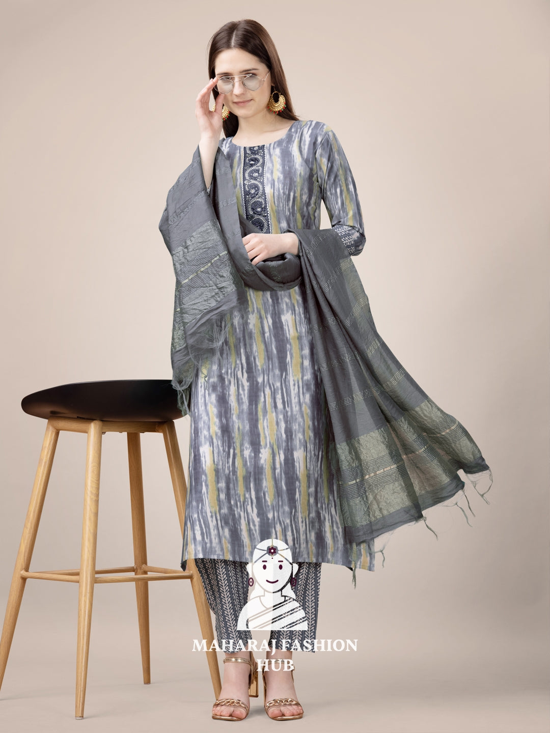 Maharaj Fashion Hub Women's Elegant Kurti Pant Dupatta Set