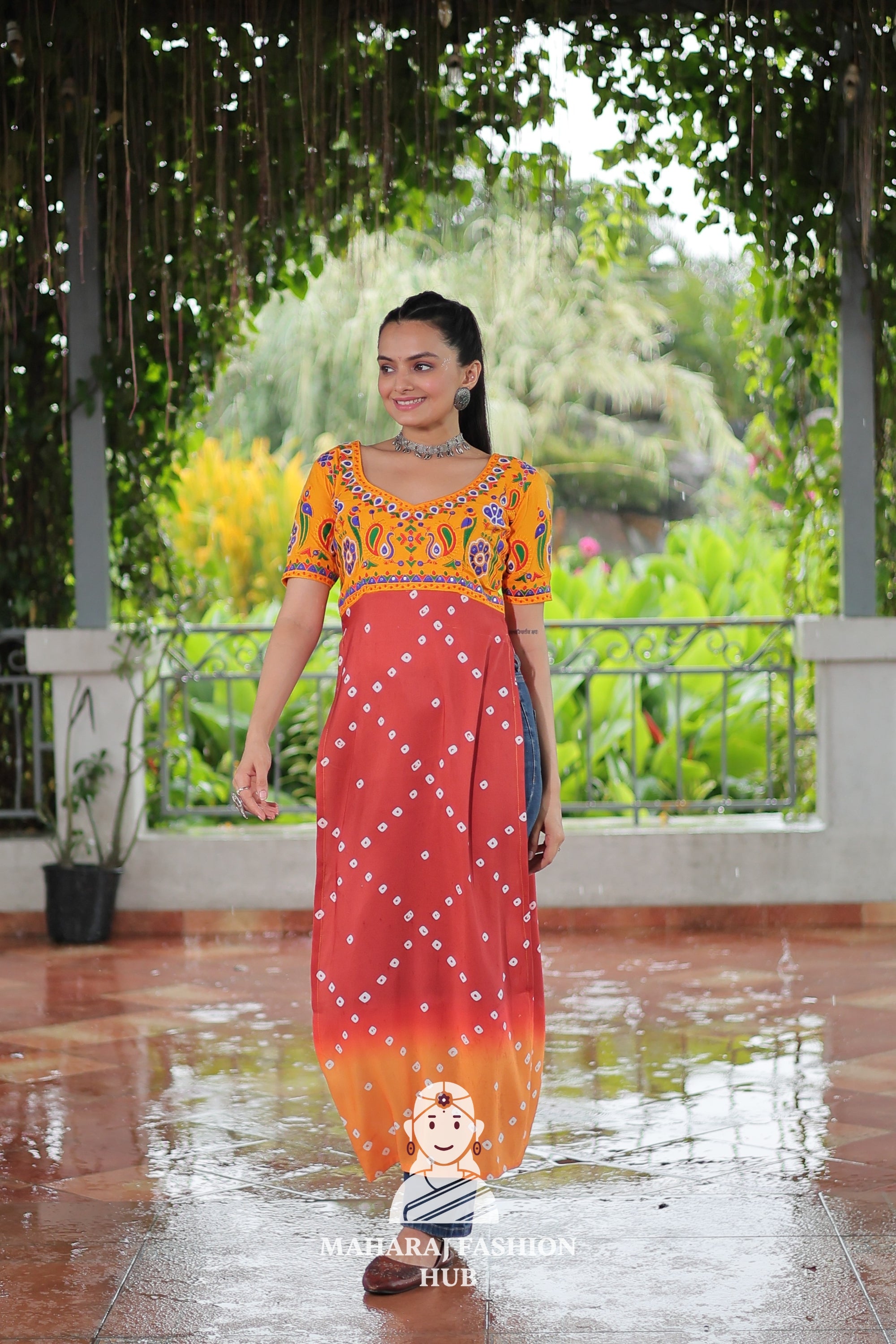 Graceful Laheriya Print 12-Meter Flair Kutchi Navratri Gown 💃🌟