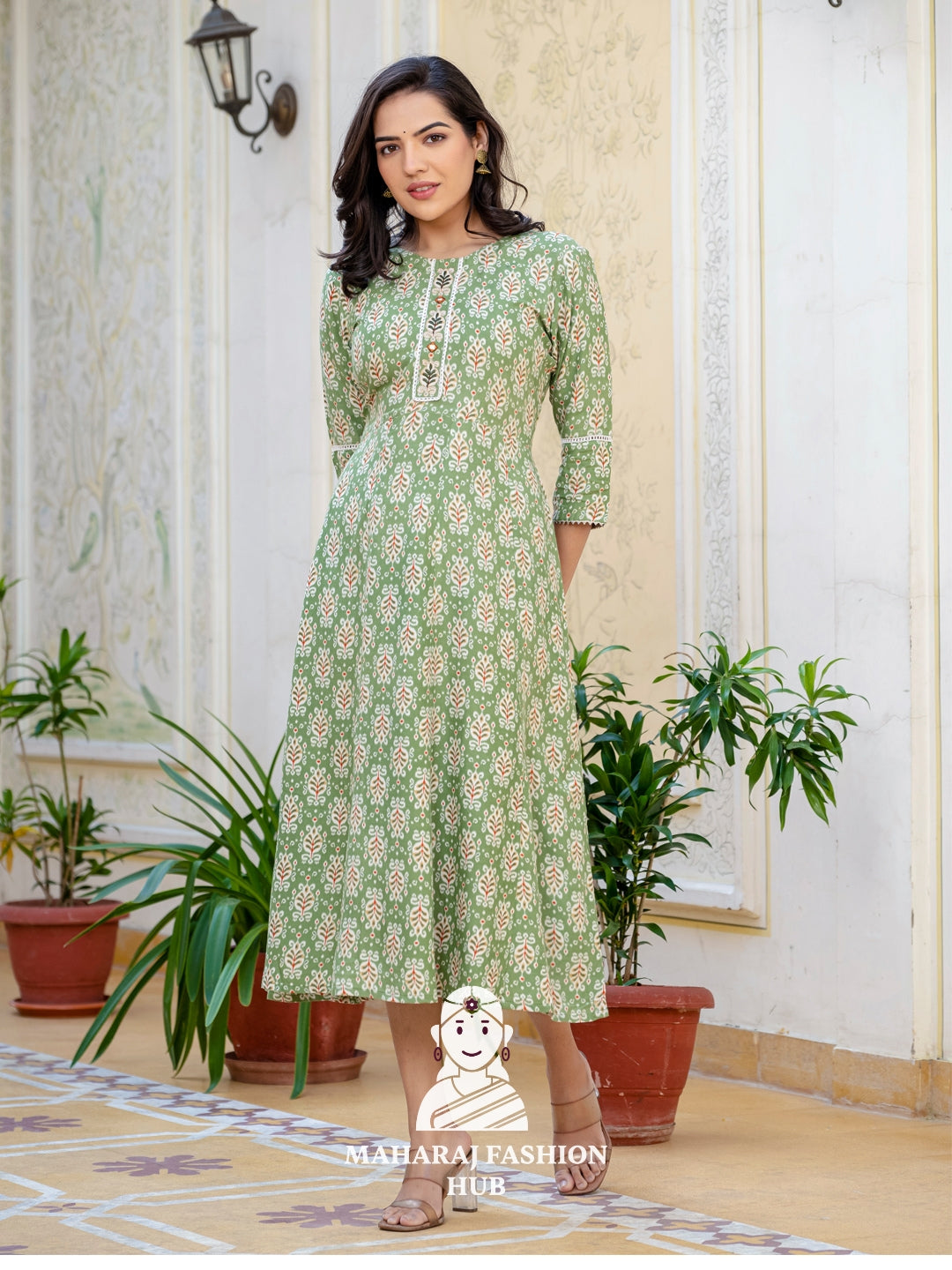 🌿 Graceful Knee-Length Embroidered Kurta – Green