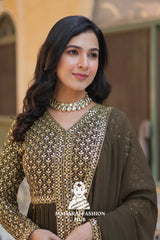 🌸 Soft Cotton-Lined Kurti Set for Festive Comfort - Special Designer Gown