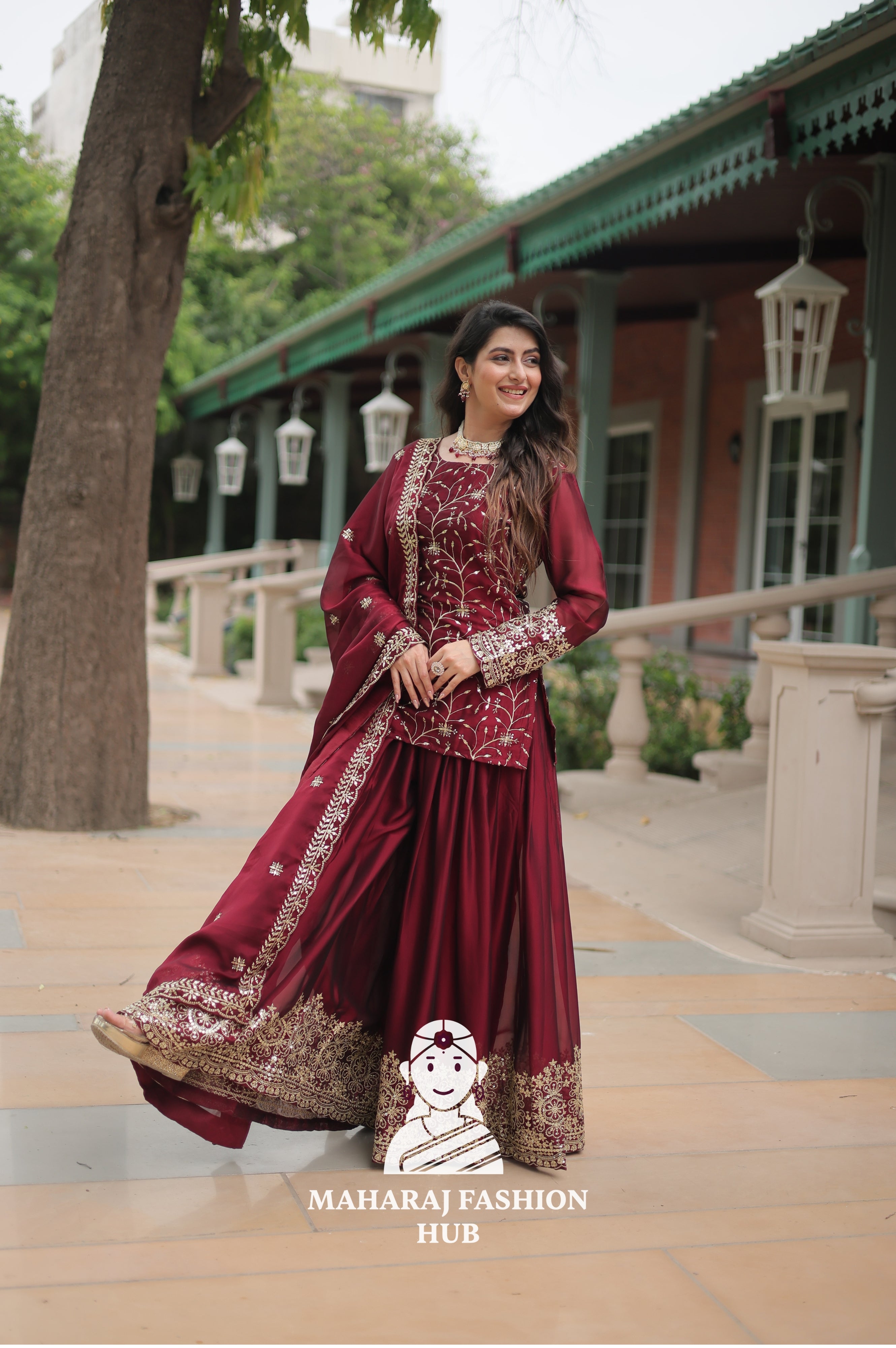 🪡 Classic Craftsmanship in Modern Style - Special Designer Gown
