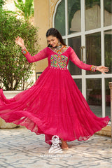 Elegant Laheriya Print Kutchi Patchwork Faux Georgette Navratri Gown ✨💃