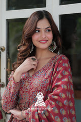 Breezy Cotton Elegance – Comfort Woven in Style 💫