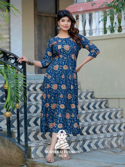 🎨 Navy Blue Ethnic Kurta with Printed Embroidery