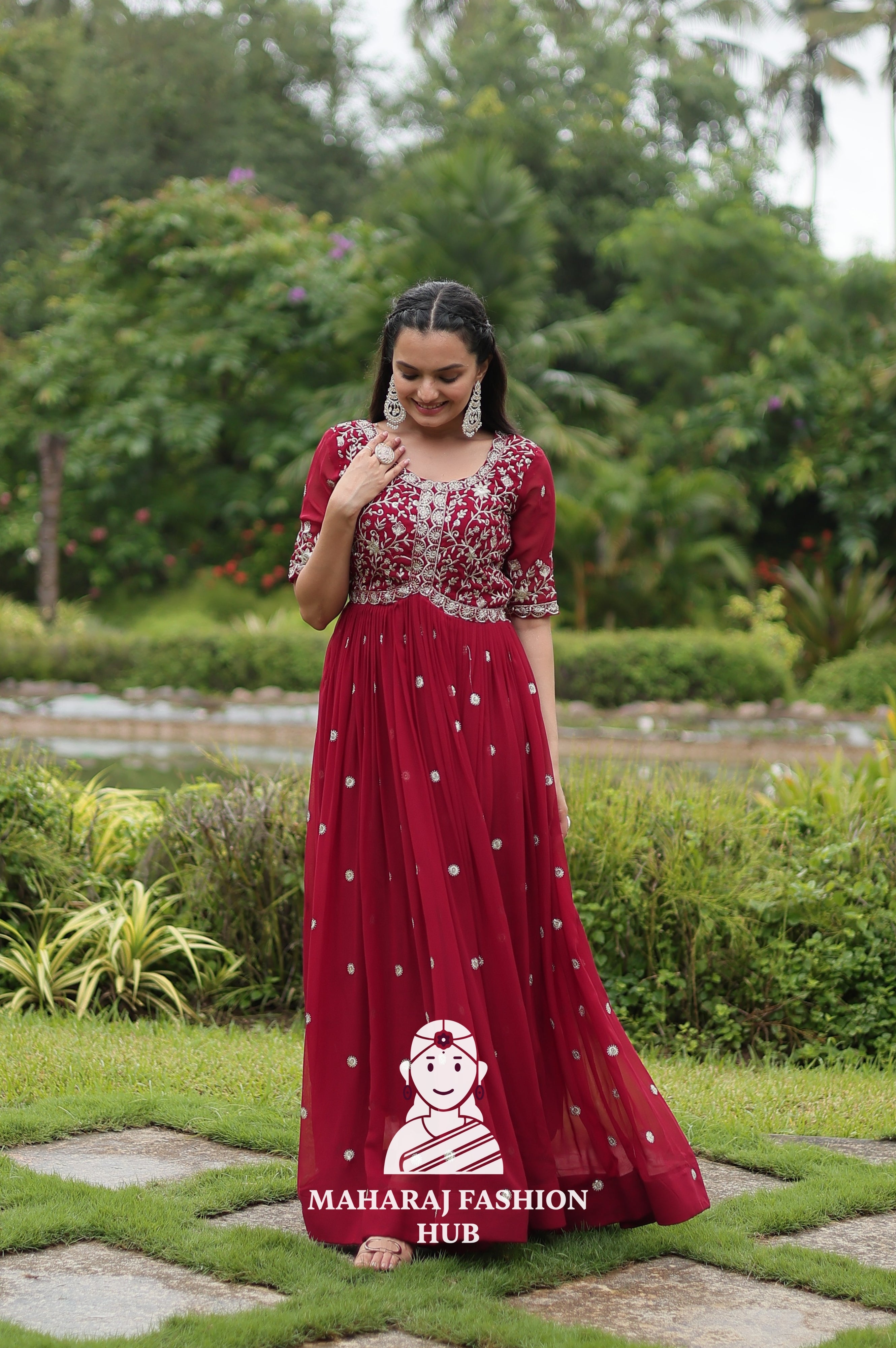 ✨ Elegant Faux Blooming Zari Gown - Special Designer Gown