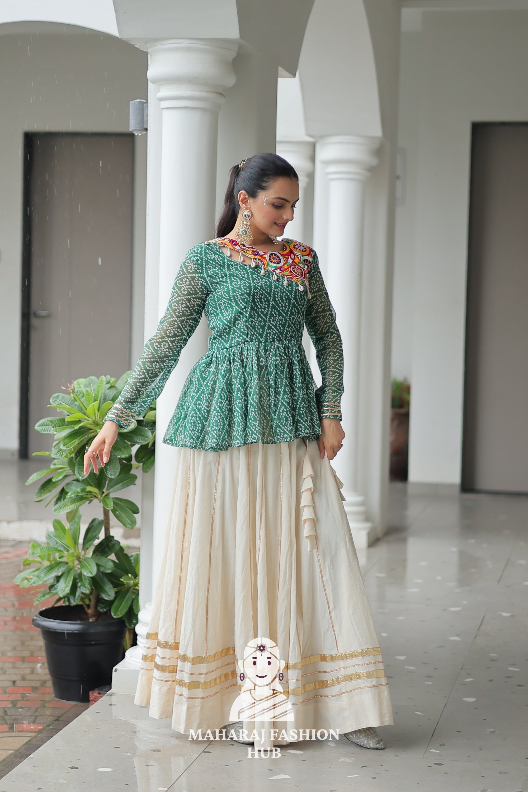 Navratri - Combo Stylish Gota Patti Lehenga and Kutchi Bandhani Top for Navratri Nights 💫🎶