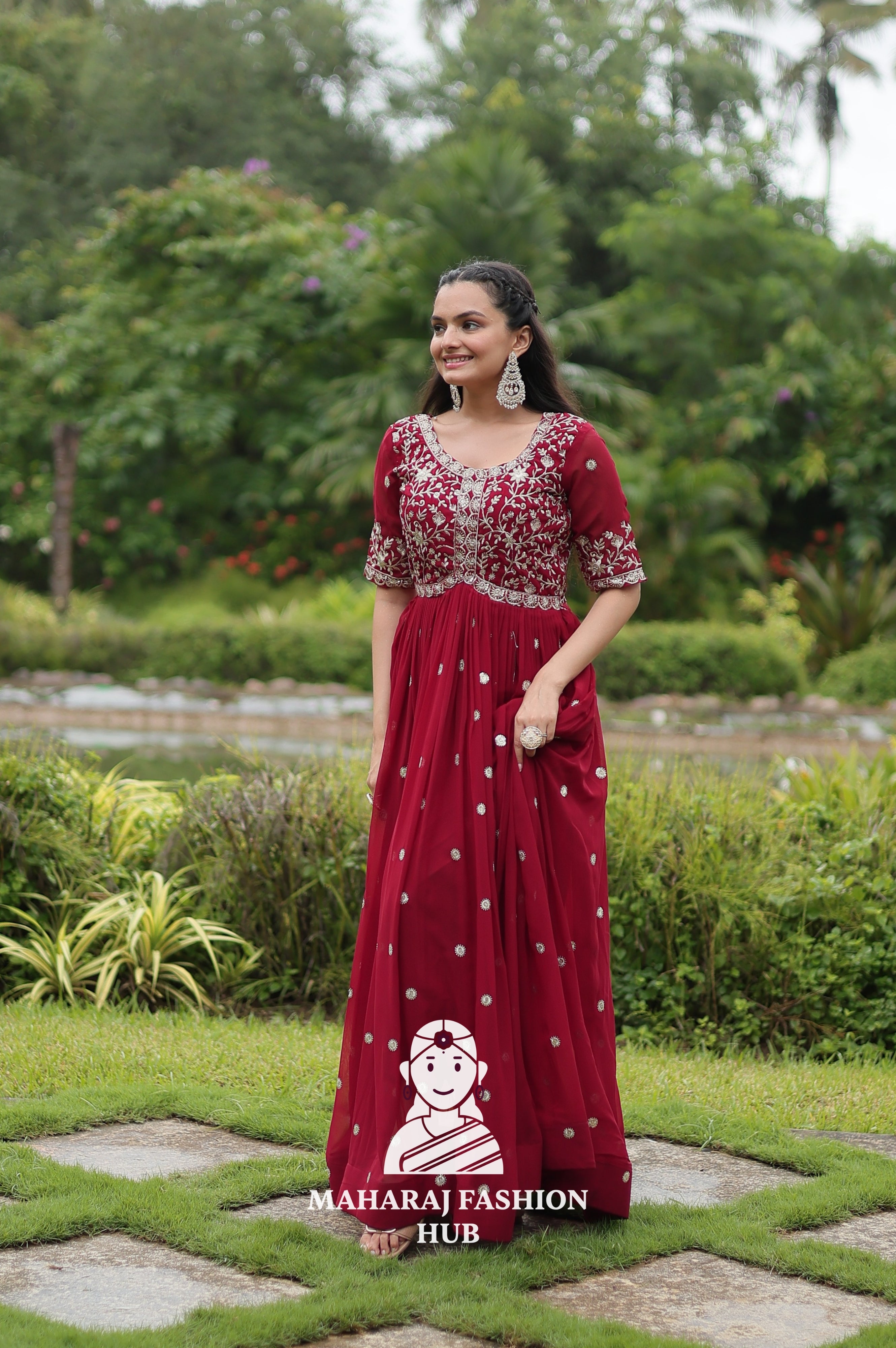 ✨ Elegant Faux Blooming Zari Gown - Special Designer Gown