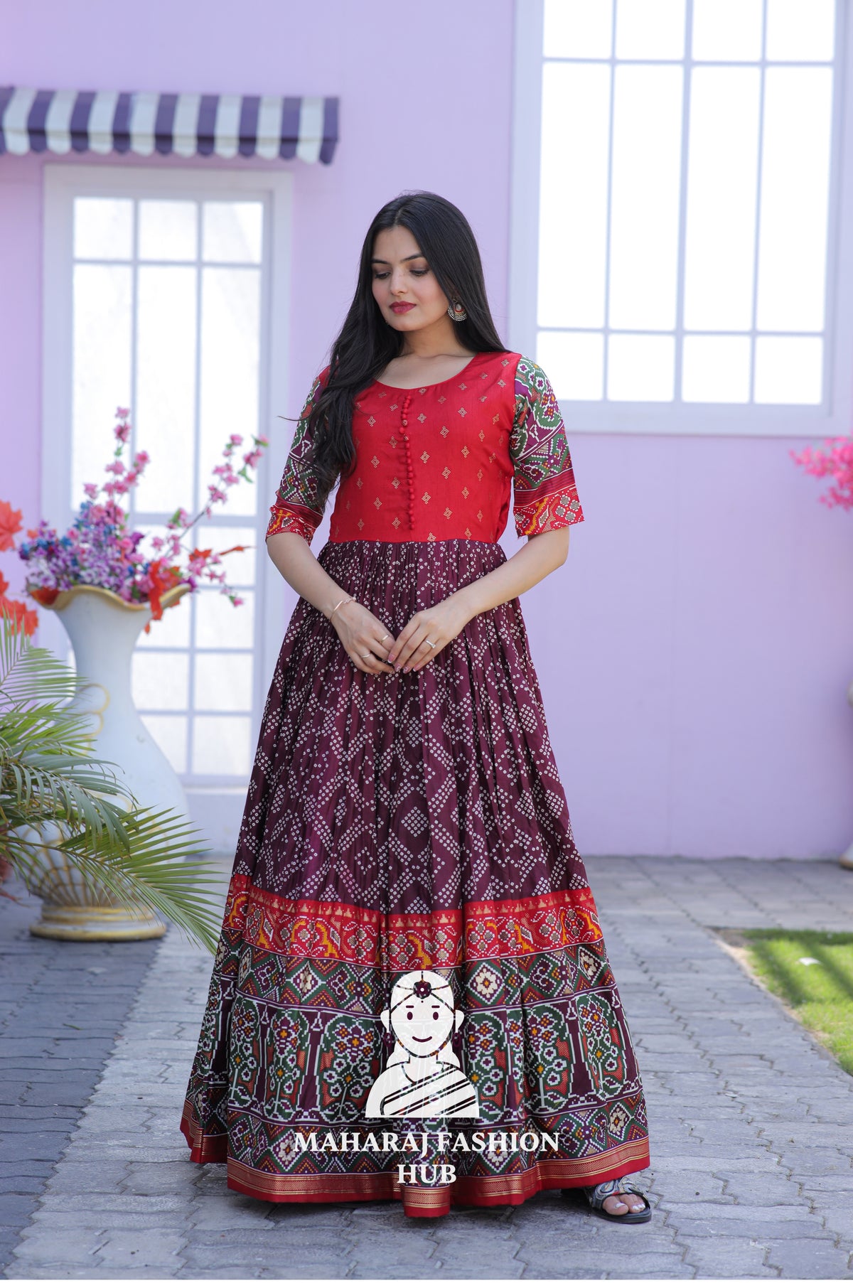Royal Radiance – Patola Print Silk Gown