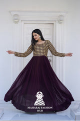 Dazzle Dream – Faux Blooming Gown with Golden Touch