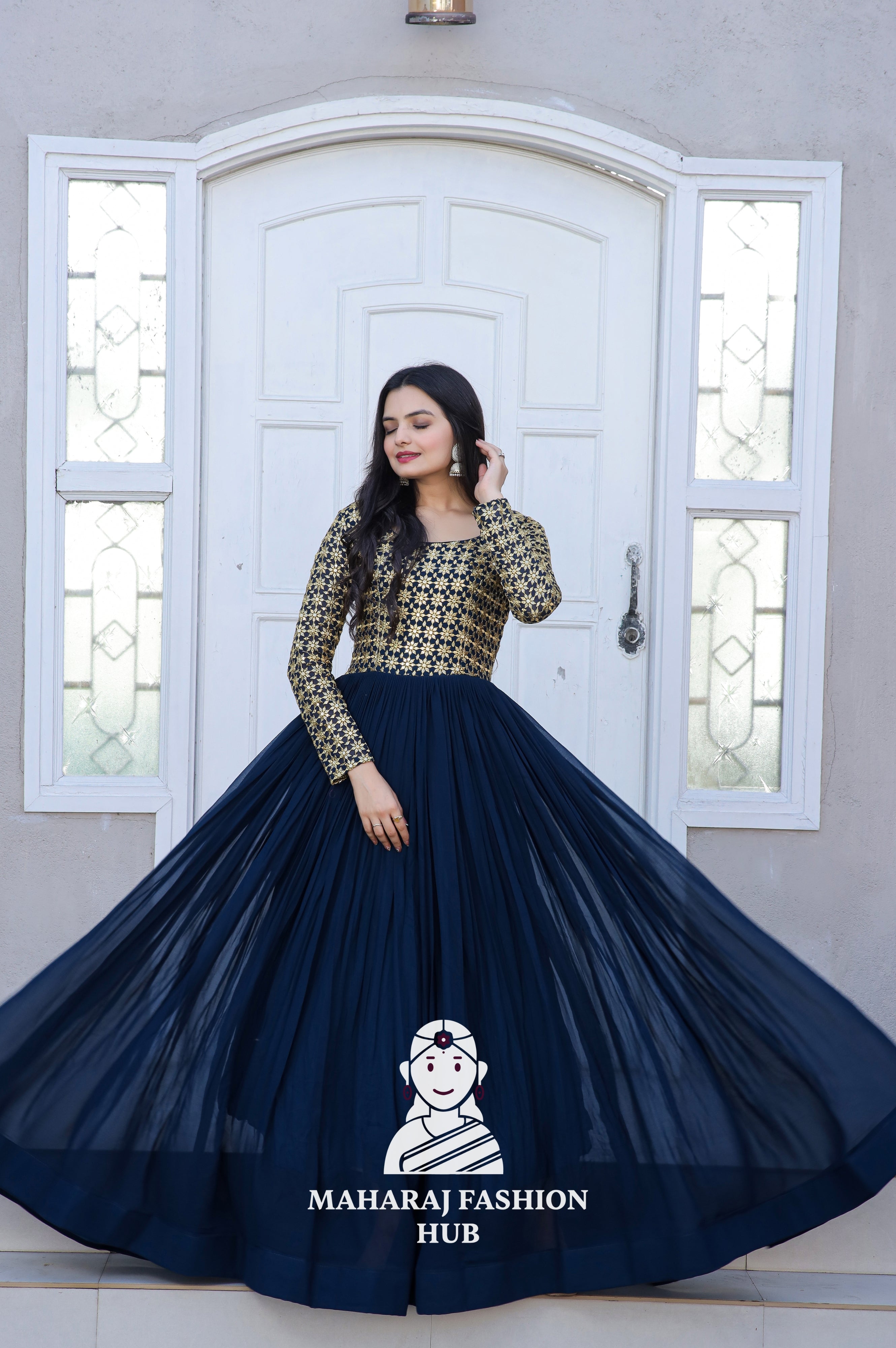 Dazzle Dream – Faux Blooming Gown with Golden Touch